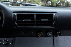 Porsche 911 Carrera RS 3.6 Touring 1992 года  (WW)